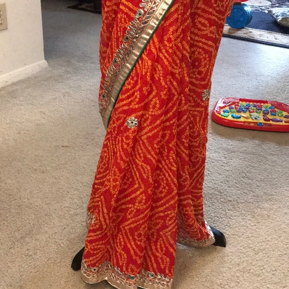 Closet clearance - Picture 3 of 5